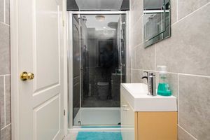 Photo 16- click for photo gallery